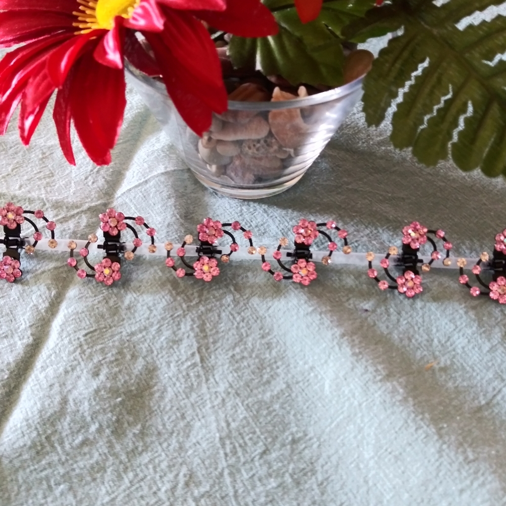 Hair clips